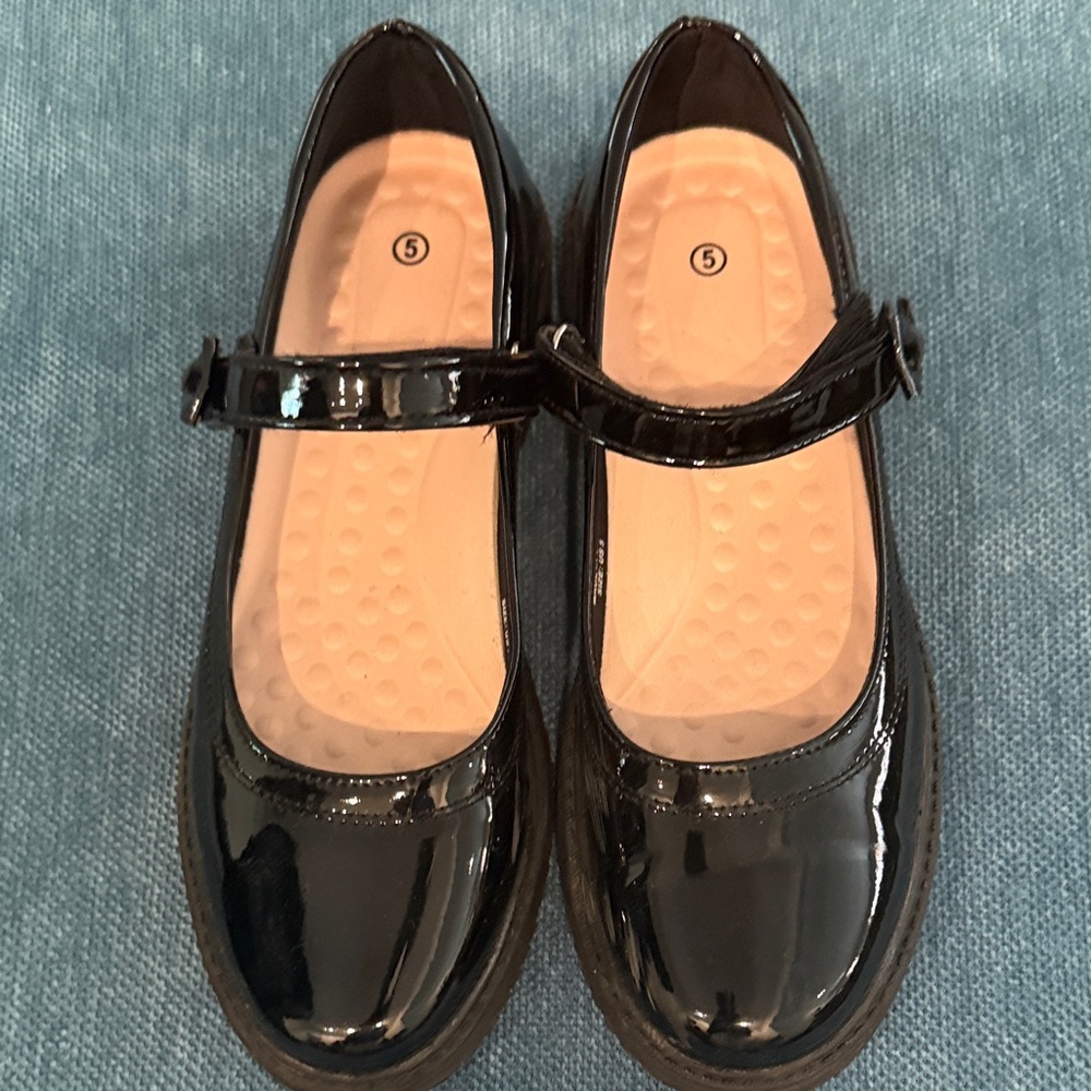 JABASIC Girls Black School Shoes Bow Oxford Mary Jane Flats
Only wear once - Picture 5 of 9
